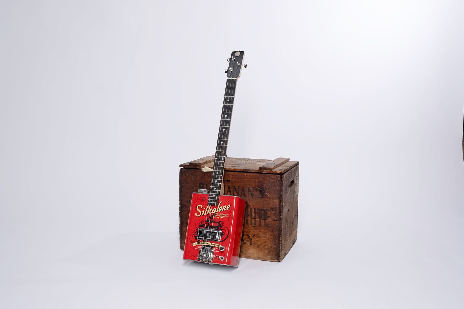 Silko Classic Oil Can Guitar