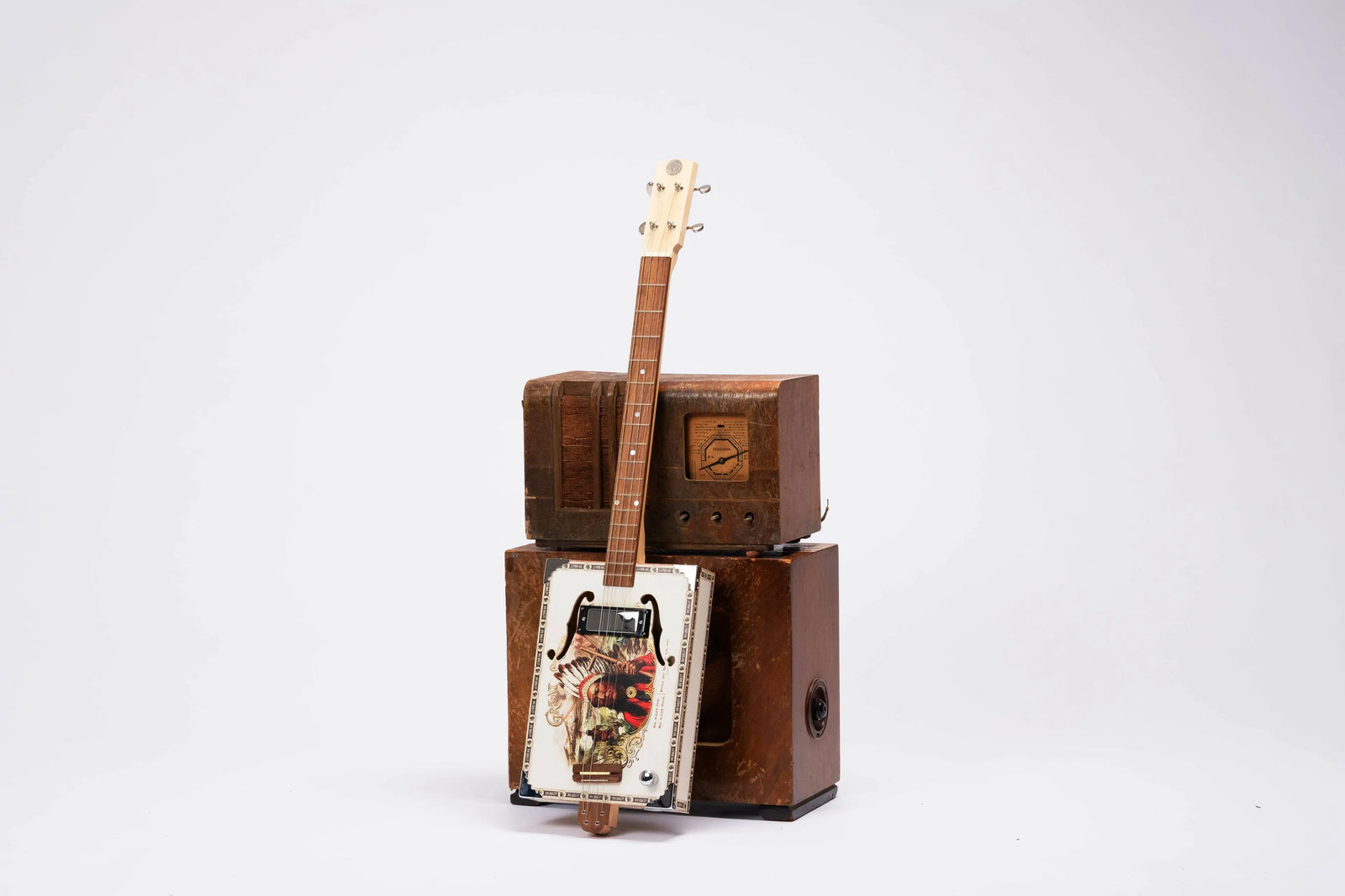 Especial Cigar Box Guitar